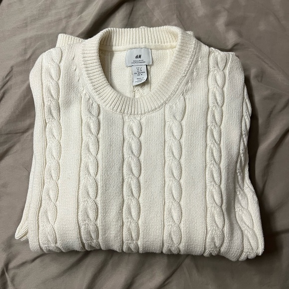 H&M cable knit sweater white, size Medium - Picture 5 of 7